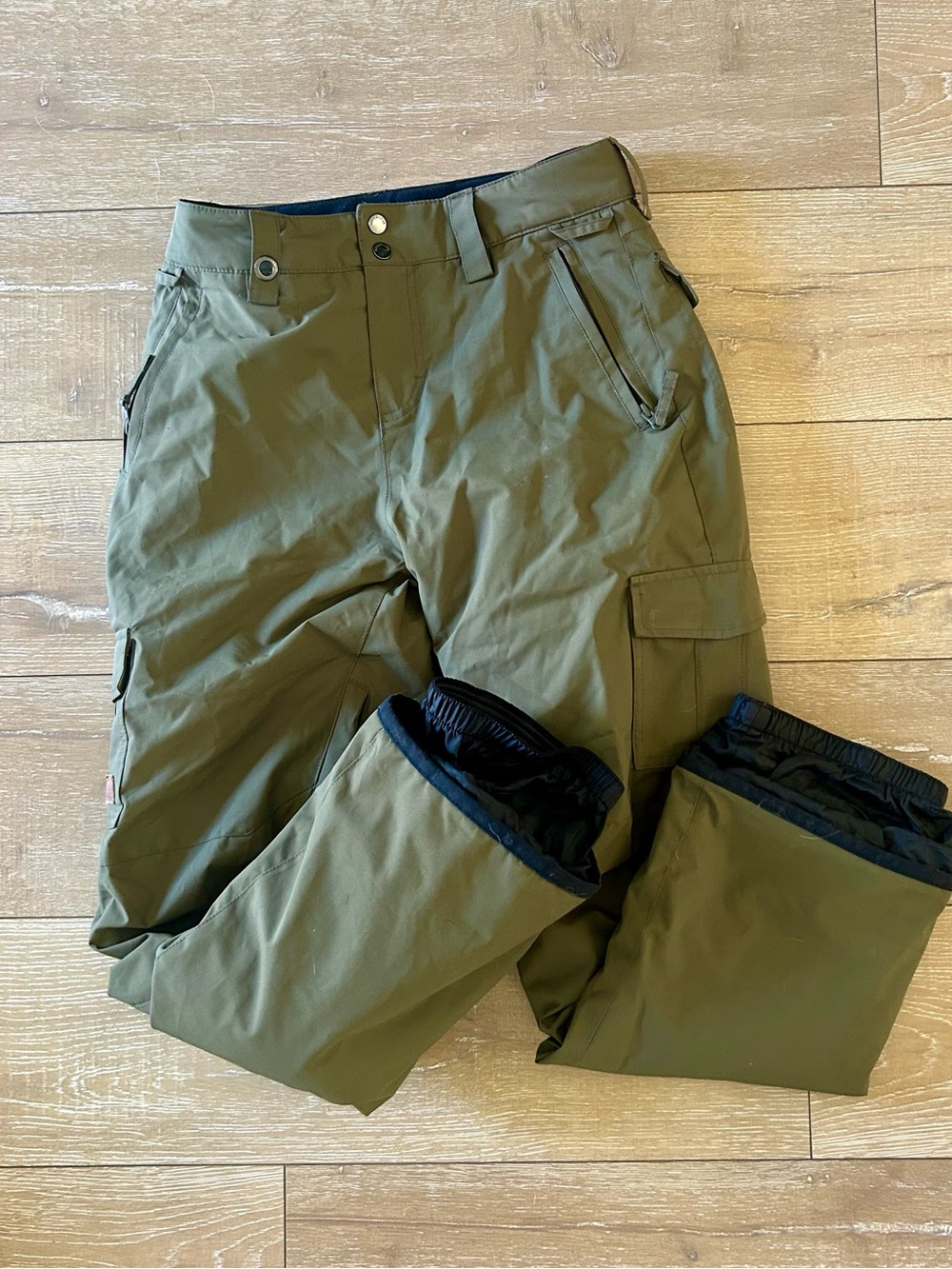 Quiksilver Size 16/XXL Snowboarding/Ski Pants